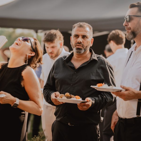 VT_Hochzeiten_und_Events_FliegerhuettebyFloGourmet_CharismaEventGmbH_Buffett