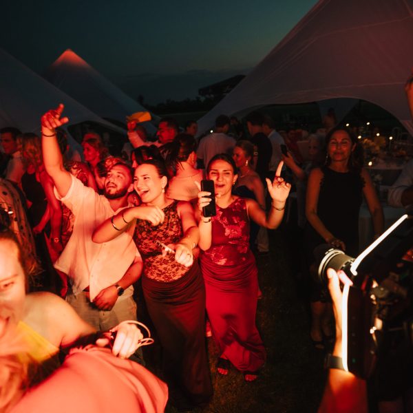 VT_Hochzeiten_und_Events_freezeclicks_Fliegerhütte_Partypeople
